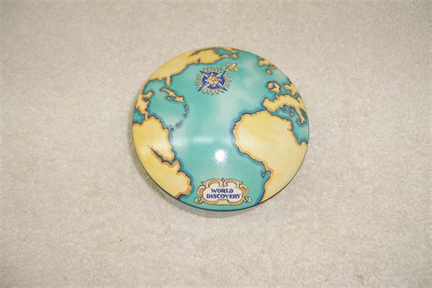 Tauck World Discovery 2000 Trinket Box | Triple A Resale