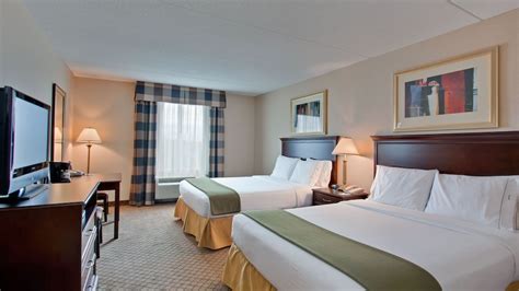 Holiday Inn Express & Suites Huntsville Huntsville, Ontario, CA ...