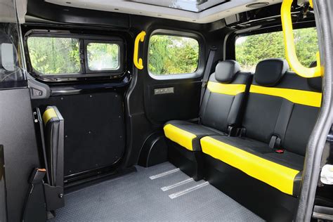 Nissan Black Cab? NV200 London Taxi Unveiled - autoevolution