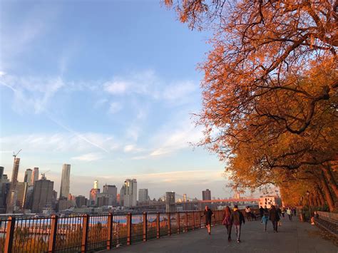 The Brooklyn Heights Promenade at Sunset : r/nyc