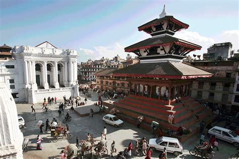 Before And After Photos Of Nepal's Landmarks Reveal Devastating Impact ...