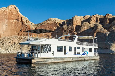 Excursion Luxury Houseboat Rental | Lake Powell Resorts & Marinas ...