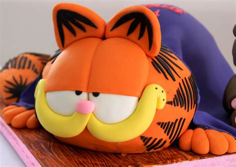 Garfield Cake