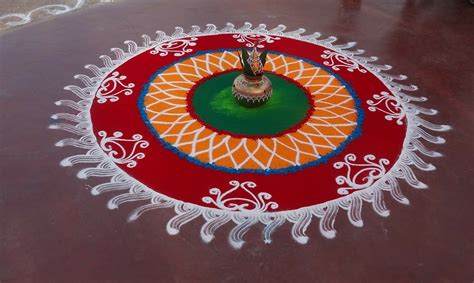Celebrating Different Colors of Rangoli This Diwali - Raising World ...