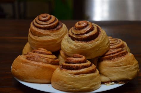 Cinnamon Rolls - Café Ñucallacta