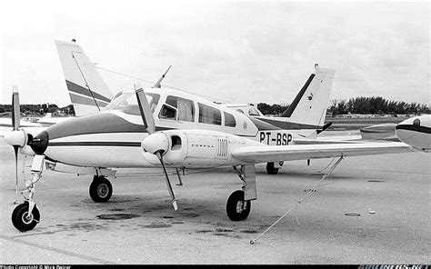 Cessna 310... - Untitled | Aviation Photo #0744316 | Airliners.net