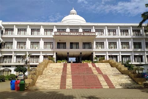 Vignan University Fees Structure & Courses 2024, Guntur - CollegeBatch.com