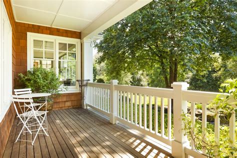 How To Attach Lights To Deck Railings - McLean Railings