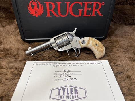 Ruger Single-Seven Bird's Head .327 Fed Mag with Ram's Horn Grips