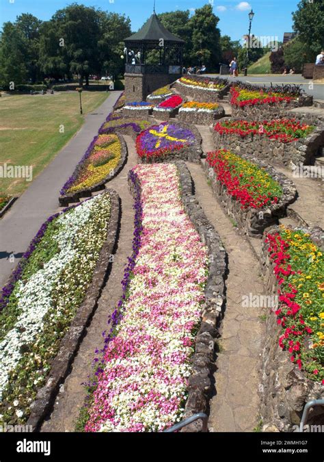 Tamworth Castle gardens Stock Photo - Alamy