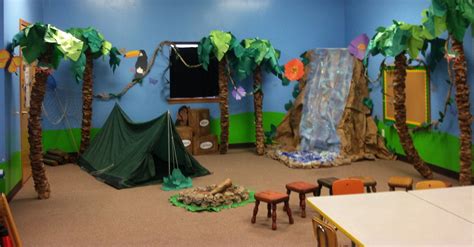 Jungle Jaunt VBS | Vbs crafts, Vbs, Jungle theme decorations