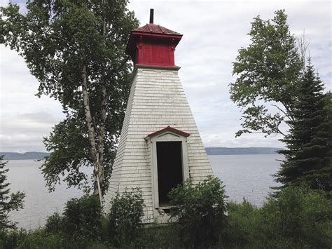 Lighthouse Tales of Lake Superior - Northern Wilds Magazine