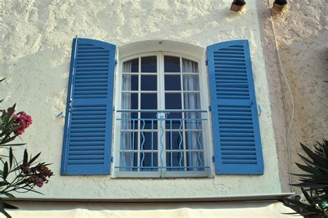 How to Insatall Exterior Window Shutters | How To Build A House