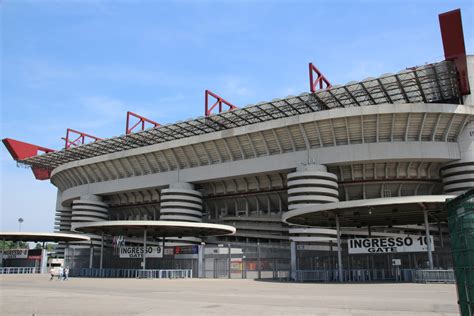 Italy: San Siro Stadium Tour, Milan - Eat Sleep Love Travel