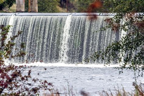 Winchester Dam is an Impassable Barrier to Migratory Native Fish – Winchester Dam