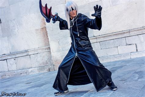 Riku Cosplay - Kingdom Hearts 2 by Leon Chiro by LeonChiroCosplayArt on DeviantArt