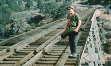 'Stand by Me': The deleted train trestle scene you never saw