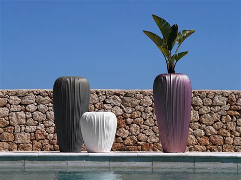 Poleasy® garden vase SKIN By MY YOUR design en&is | Garden vases, Vase design, Diy vase