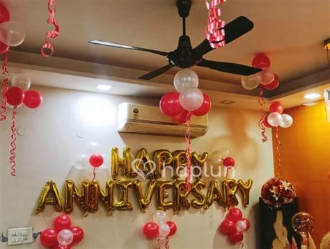 Simple Anniversary Surprise With Balloon Decoration