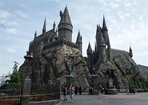 Universal Studios' new Wizarding World of Harry Potter theme park fails ...