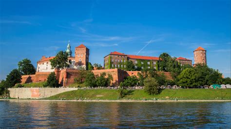 Wawel Castle Facts - Easy to Read Guide for Every Visitor | DiscoverCracow