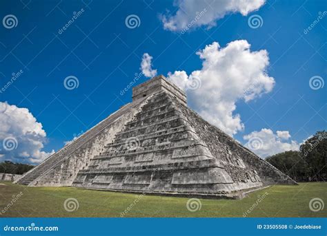 Chichen Itza Pyramids stock photo. Image of religious - 23505508