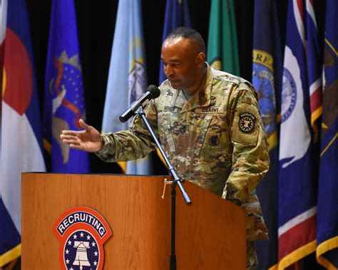 USAREC welcomes new command team > U.S. ARMY RECRUITING COMMAND > U.S ...