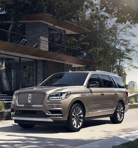 2019 Lincoln® Navigator 360° Photo & Video Gallery | Lincoln.com