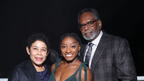 Simone Biles and family celebrate dad’s 75th birthday — and reveal gift ...