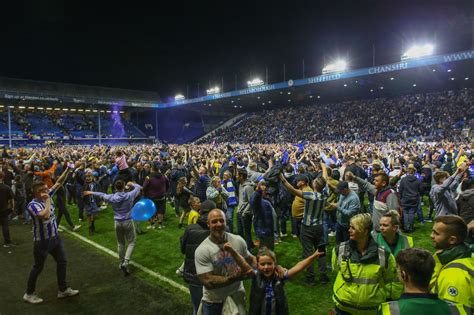 The best Sheffield Wednesday supporters and players celebration ...