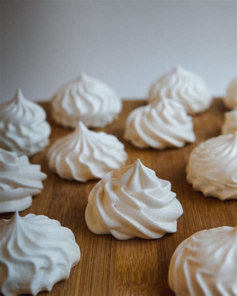 Classic Meringue Kisses - The Mindful Meringue