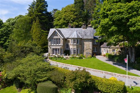 A beautiful Yorkshire lodge set in 20 acres of woods and farmland in the heart of Swaledale ...