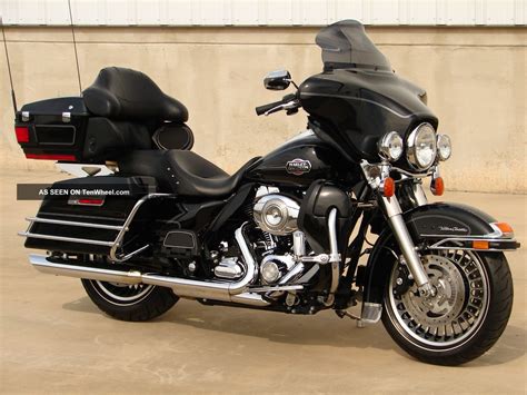 HarleyDavidson Road King Classic Shows 2014 Upgrades autoevolution