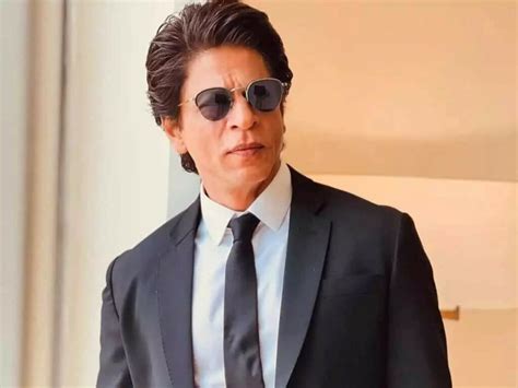 Captivating Shah Rukh Khan Net Worth, Assets, Family in 2024