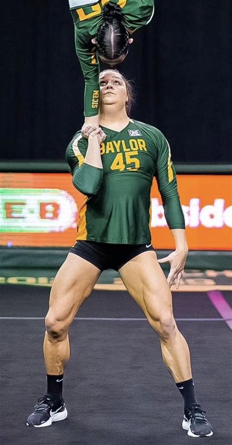 Baylee Humphrey of Baylor Acro Team : r/AbsoluteUnits