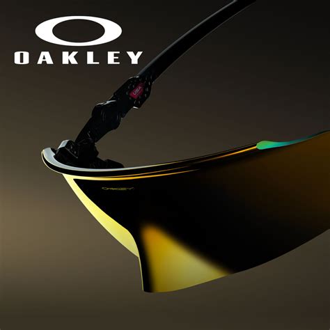 See the Future in Gold with the Gold Oakley Kato Prizm 24K