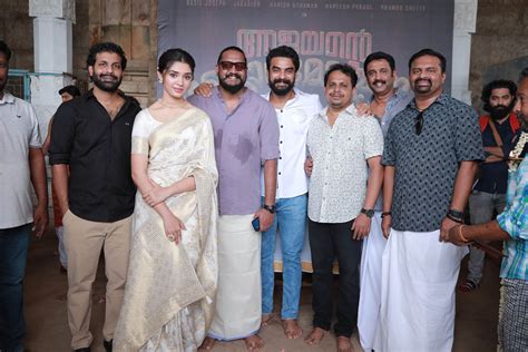 Tovino's Ajayante Randam Moshanam begins