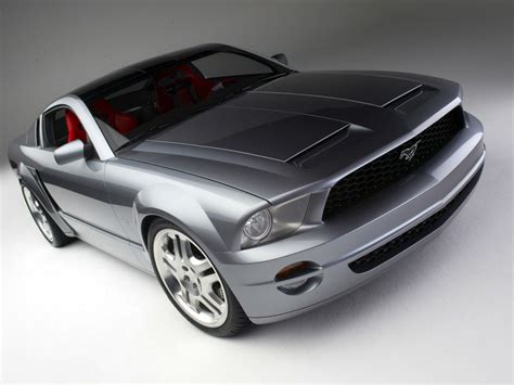 The world sports cars: ford mustang gt