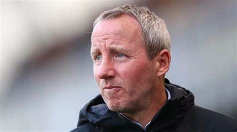 Lee Bowyer says Birmingham City owners are not returning his calls after 6-1 thumping - Mirror ...