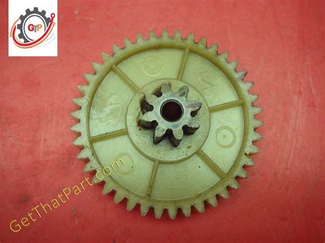 Staples SPL-616X Paper Shredder Oem 8 42 Tooth 2nd Stage Gear Assembly