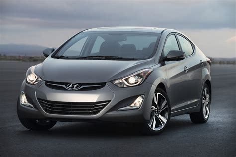 2015 Hyundai Elantra (15) - egmCarTech