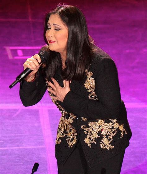 Ana Gabriel Biography: Height, Husband, Net Worth, Children