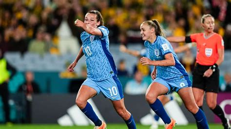 Ella Toone's touching goal celebration as England star's gesture ...