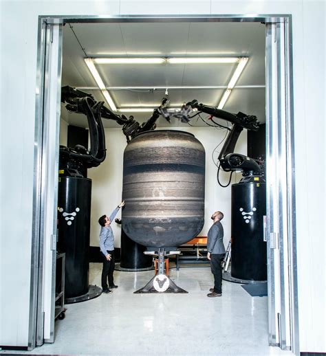 Relativity Space 3D Prints 11-Foot-Tall Fuel Tank with Stargate 3D ...