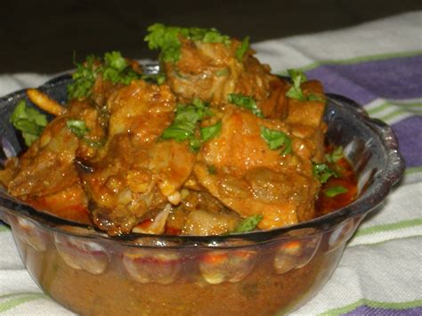 ANGLO-INDIAN CUISINE - By Bridget White-Kumar: SIMPLE CHICKEN CURRY