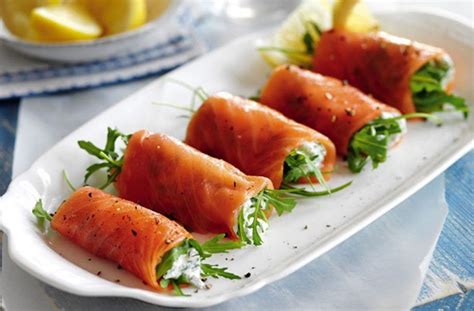 Slimming World Christmas recipes | Canapes recipes, Easy canapes, Smoked salmon