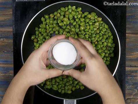 Harbhara Chaat recipe, Fresh Green Chana Chaat, Harbara chaat