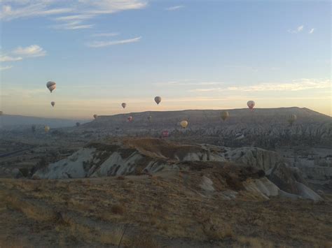 5 Tips For Watching Sunrise Over the Moonscapes of Cappadocia in Goreme, Turkey