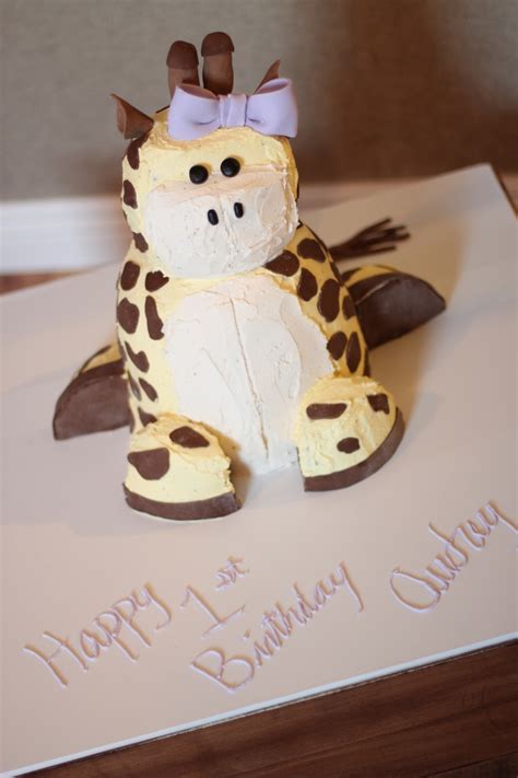 Giraffe Cake - CakeCentral.com