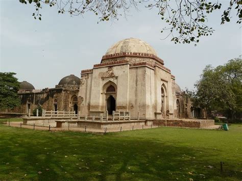 Firoz Shah Tughlaq's tomb, Hauz Khas, Delhi | India architecture